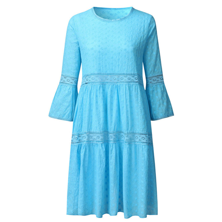 Floral lace dress with hollowed-out design