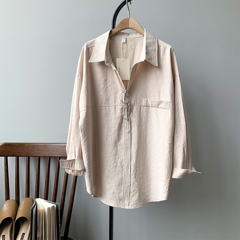 Comfortable, robust oversize blouse