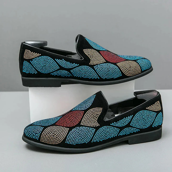 Modern slip-on shoes with geometric pattern