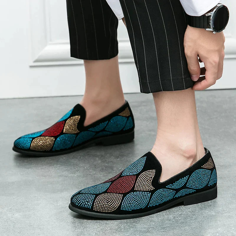 Modern slippers with a geometric pattern