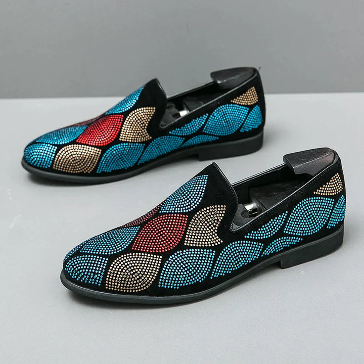 Modern slippers with a geometric pattern