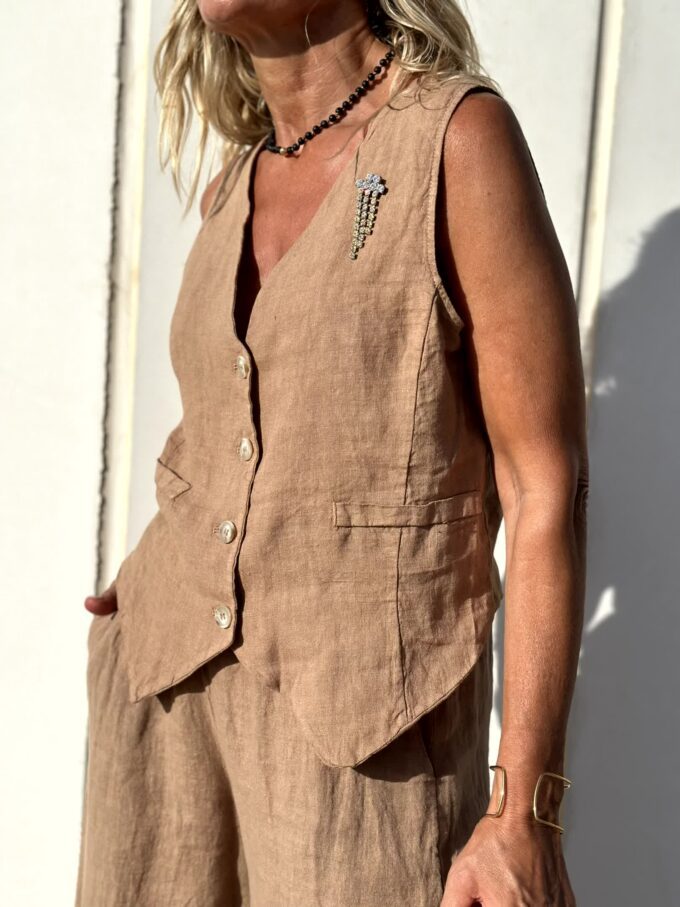 Women's - Chic Linen Vest and Pants Set - Stylish Comfort