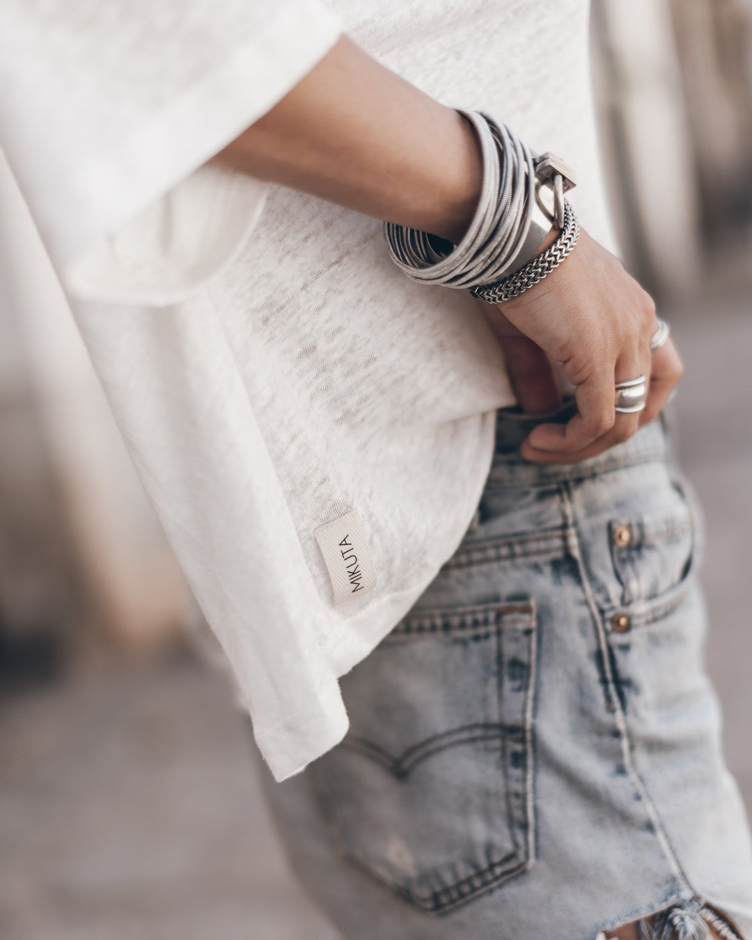 White loose linen T-shirt