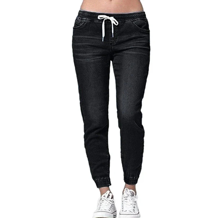 Women's jeans with low waist and bow