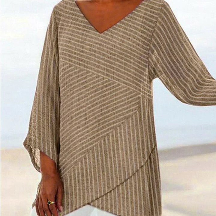 Stylish summer dress in a loose fit