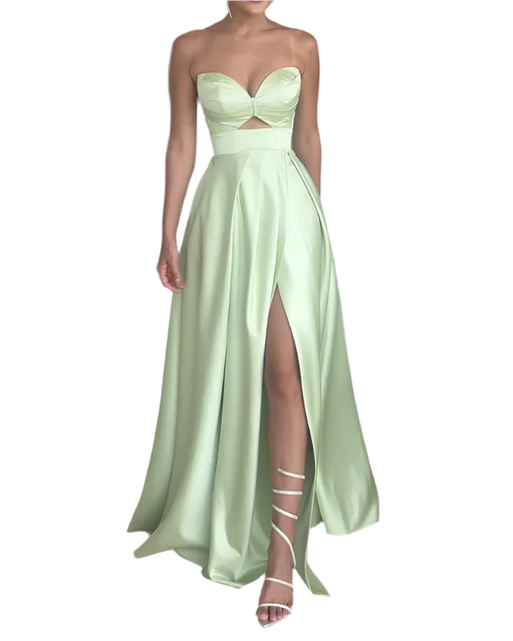 Women's - Stylish Sleeveless Dress - Spaghetti Straps - Comfortable Single-Coloured Design - Perfect for Summer