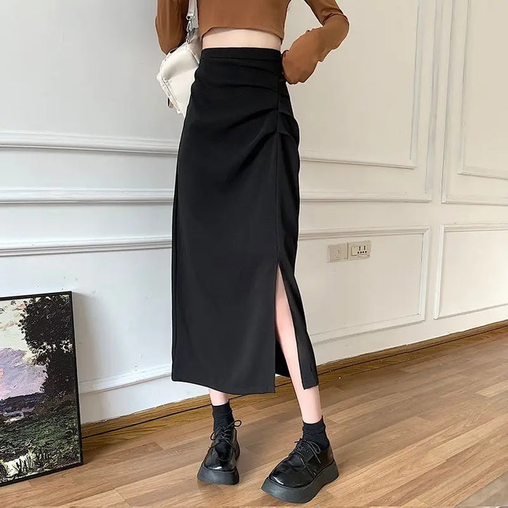 Korean-style midi skirt for women with pleats and side slit