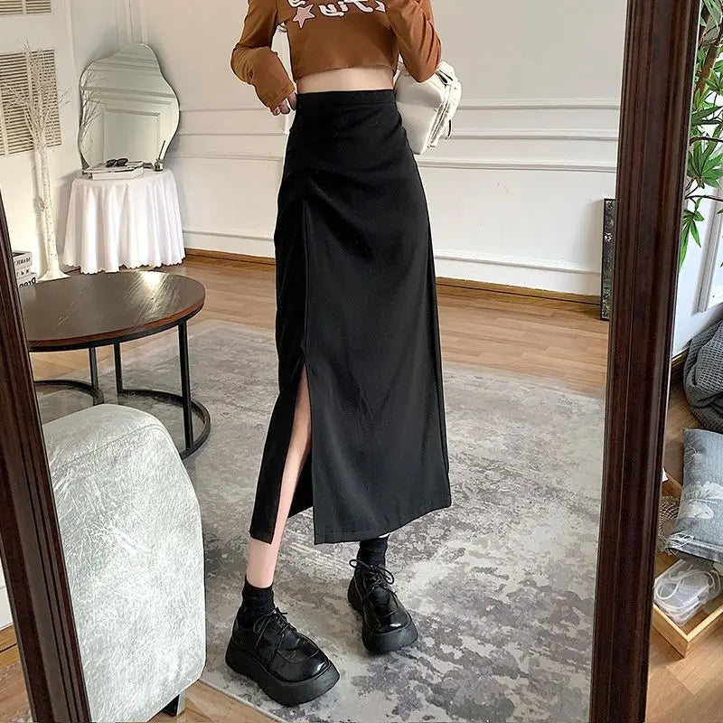 Korean-style midi skirt for women with pleats and side slit