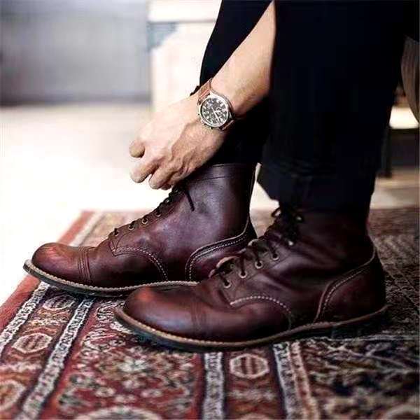 Vintage Men's Boots With Laces