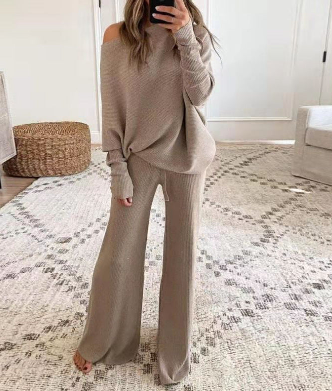 One-shoulder knit suit for women