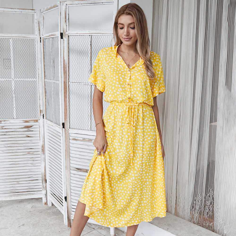 Summer dress with short sleeves and dots