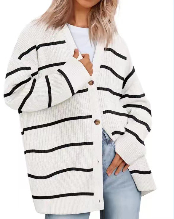 Women's - Oversized Cardigan - Knit Design - Striped - Casual Layer for Everyday Comfort