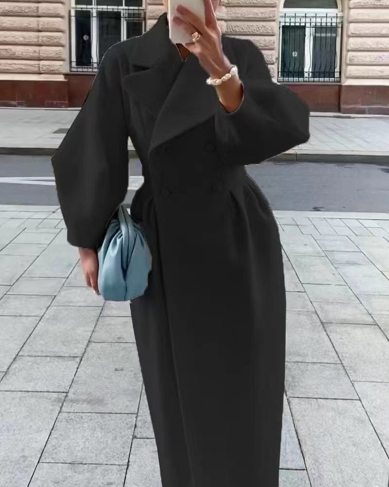 Women's - Elegant Long Trench Coat - Lapel Collar - Stylish Design - Perfect for All Seasons