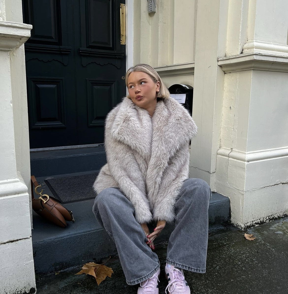 Women's - Faux Fur Winter Jacket - Stylish Outerwear