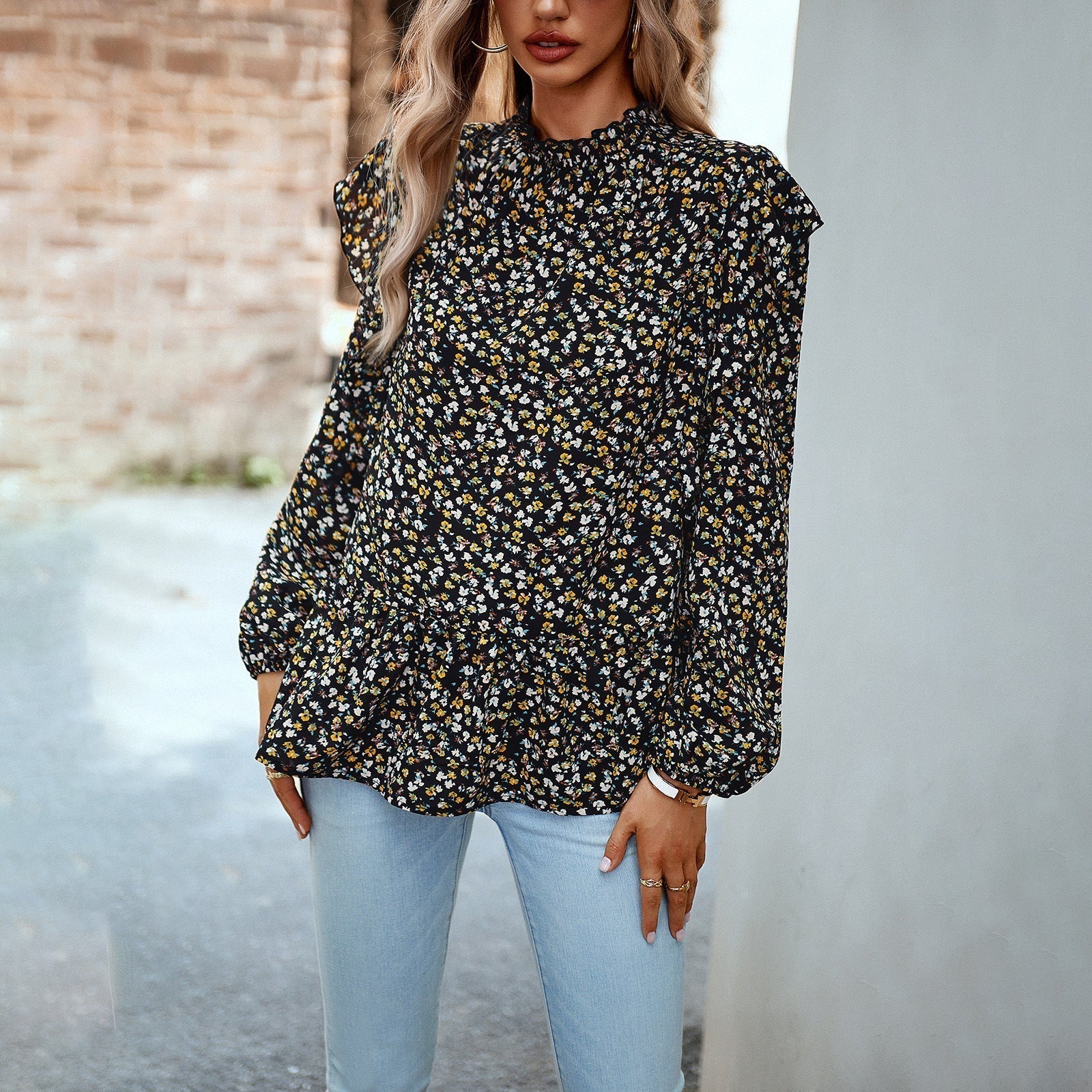 Daphne™ shirt with floral pattern for women
