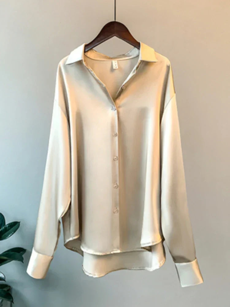 Korean women's blouse with long sleeves: satin fabric, single-breasted fastening, simple pattern