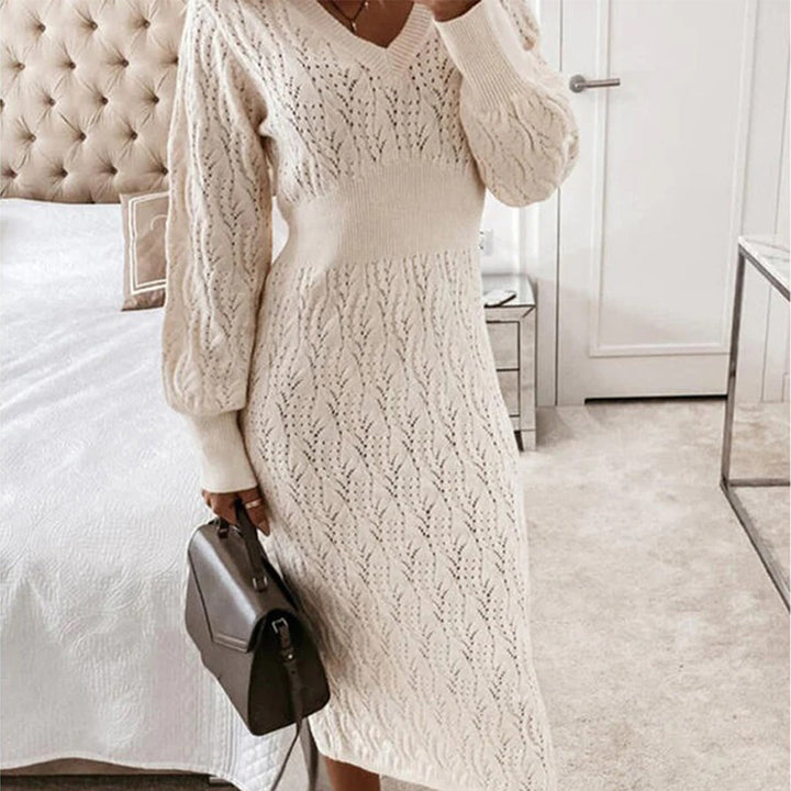 Elegant dress with knitted pattern