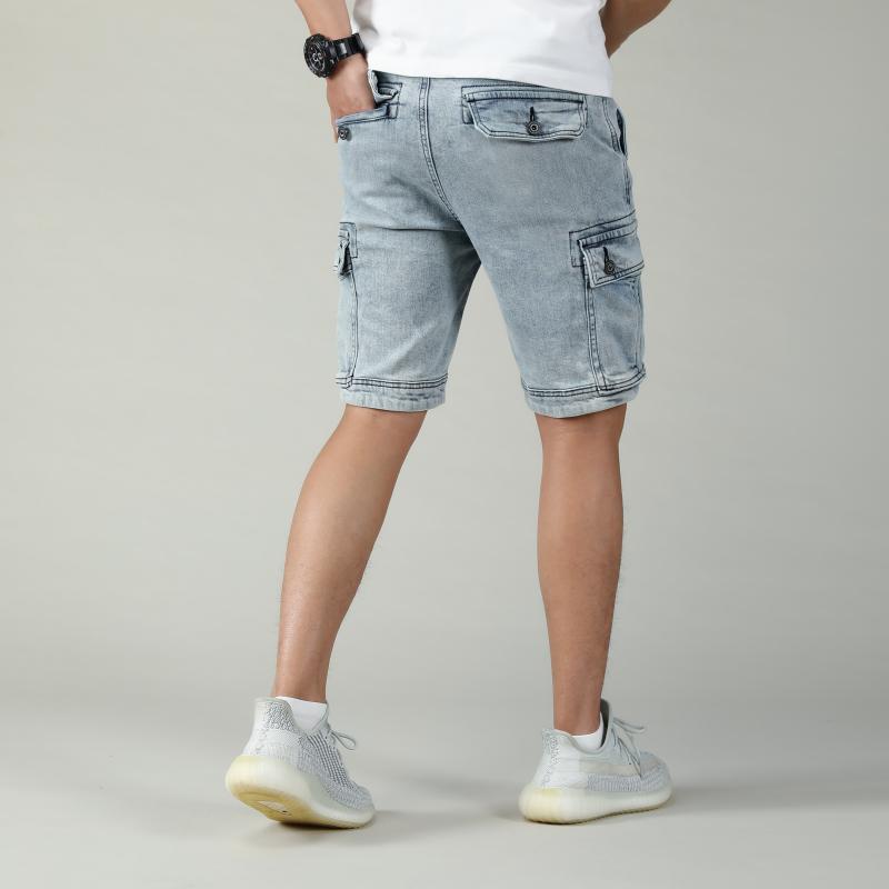 Breathable cargo shorts