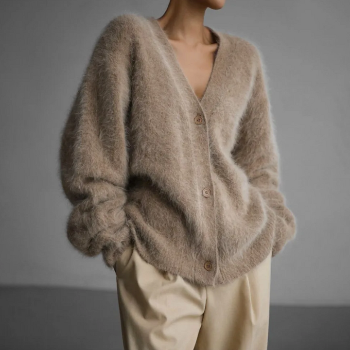Women's - Oversized Cardigan - Soft Mohair - Button Closure - Cosy Chic Knitwear for Everyday Style