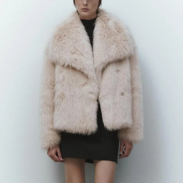 Stylish faux fur coat for women