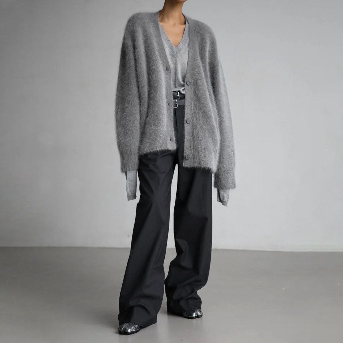Women's - Oversized Cardigan - Soft Mohair - Button Closure - Cosy Chic Knitwear for Everyday Style