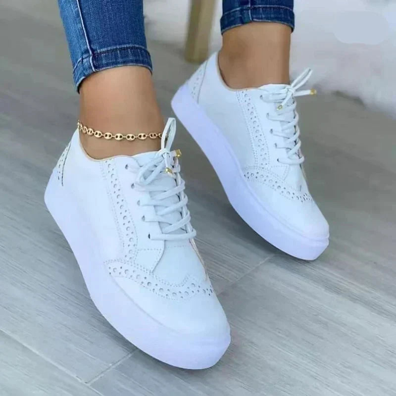 Kailee™ Comfortable orthopaedic trainers