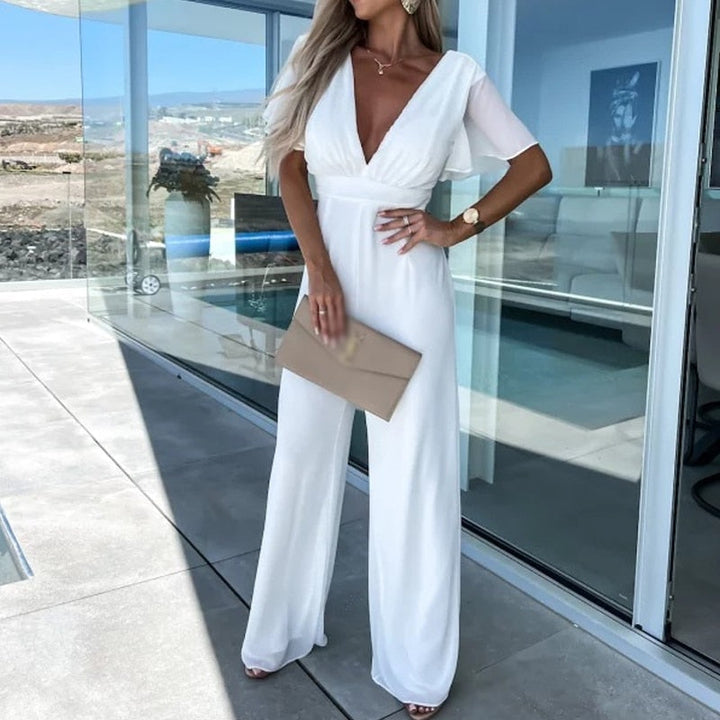 Elegant jumpsuit with wide leg