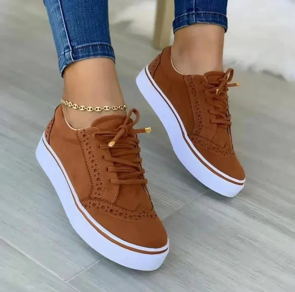 Kailee™ Comfortable orthopaedic trainers