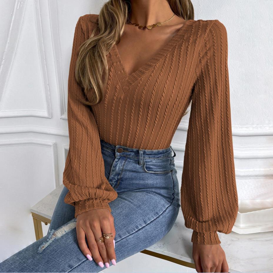 Women's fashion | Women's fashionable knitted tops with long sleeves and V-neckline