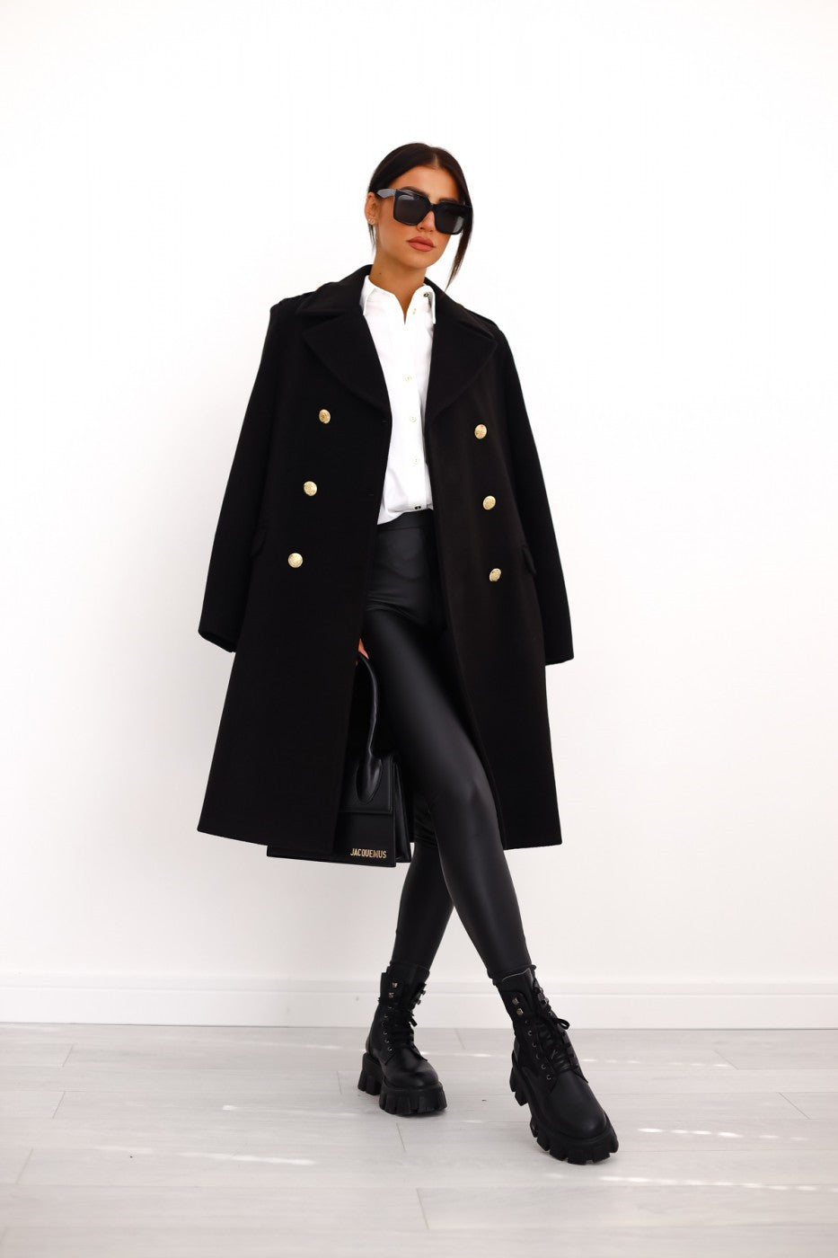 Women's - Trench Coat - Lapel Collar - Classic Style - Stylish Winter Outerwear