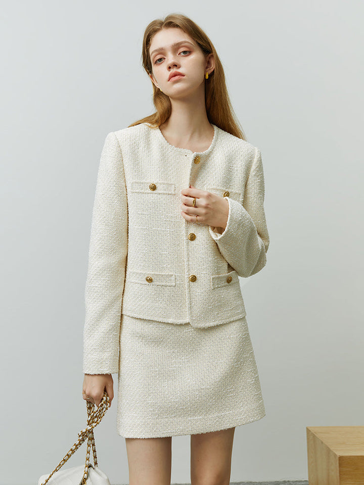 Tweed short coat: Elegant two-piece design for the special lady