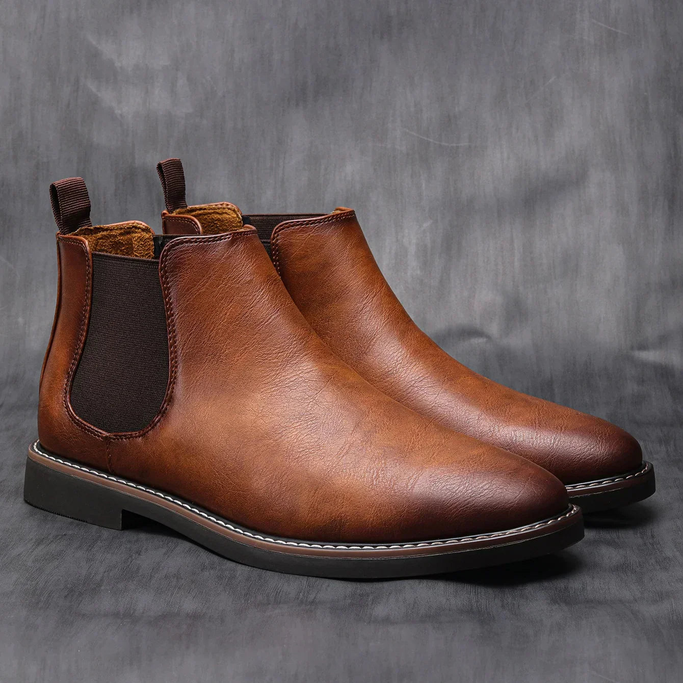 Men's - Timeless Chelsea Boots - Durable Leather - Classic Style - Minimalist design - Stylish Footwear