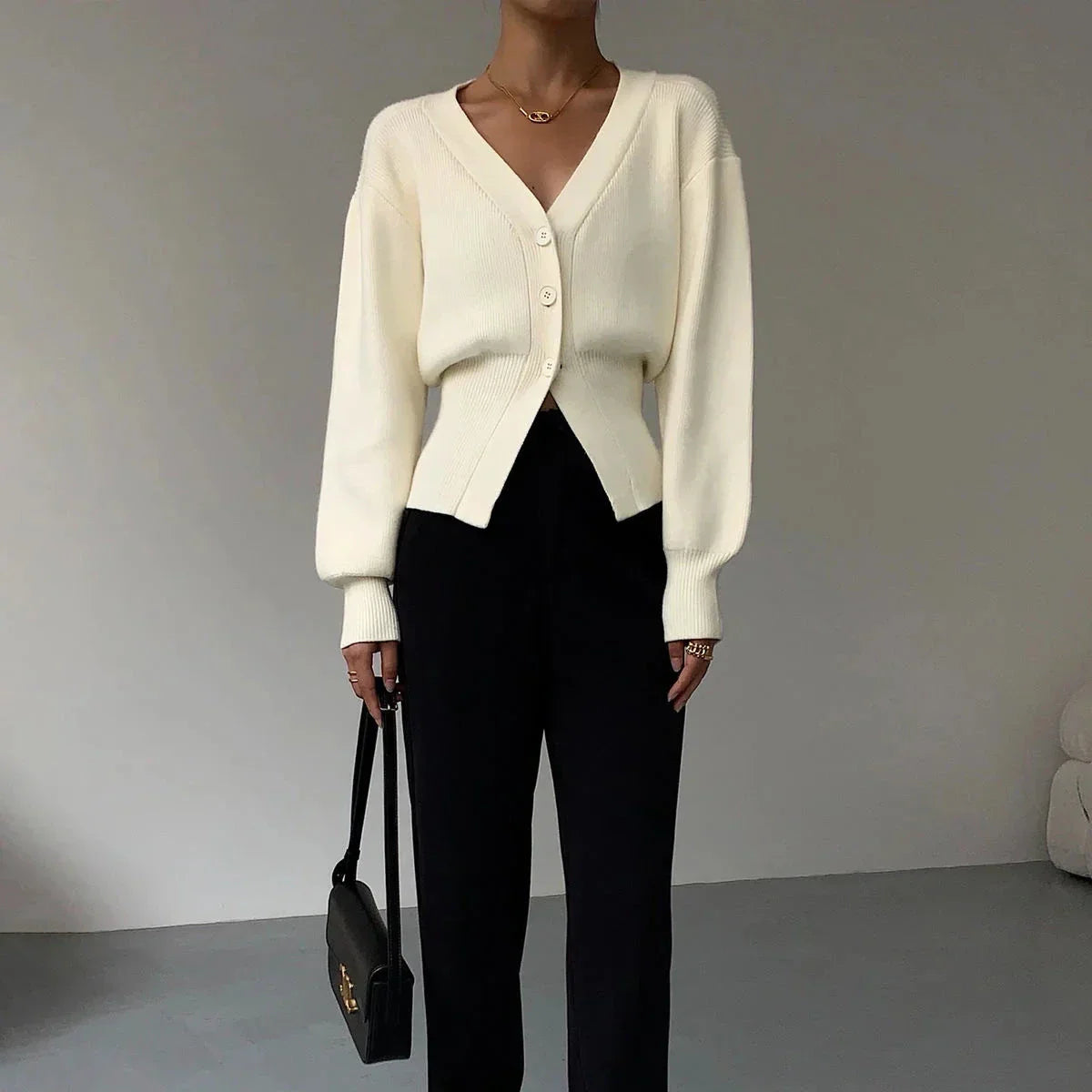 Women's - Cosy Knit Sweater - Soft Fabric - Essential Wardrobe Staple