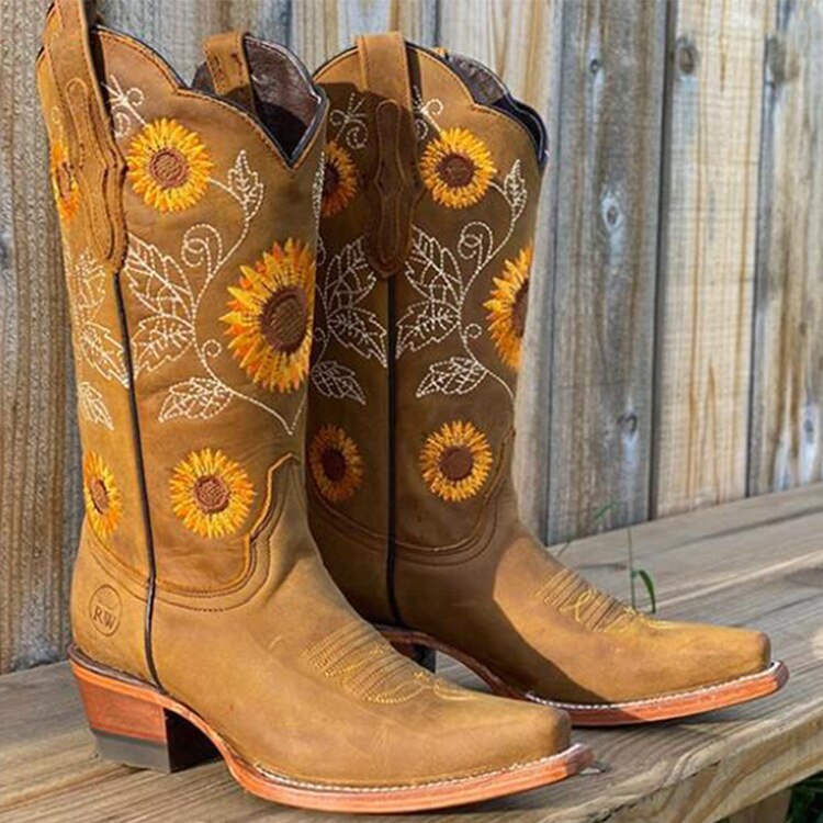 Women's - Boho Ankle Boots - Durable Leather - Trendy & Comfortable Footwear for Every Occasion