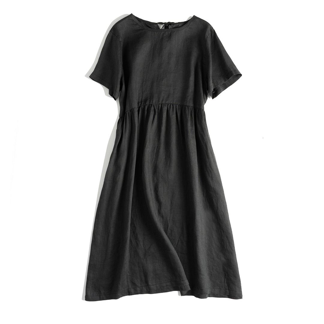 Retro women's dress with pockets