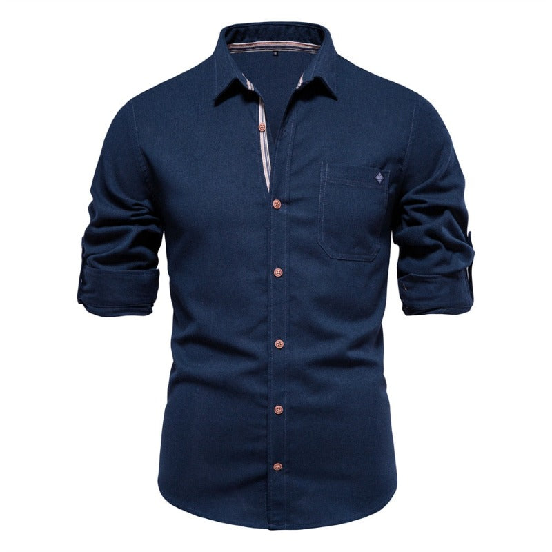 Slim fit shirt with button closure