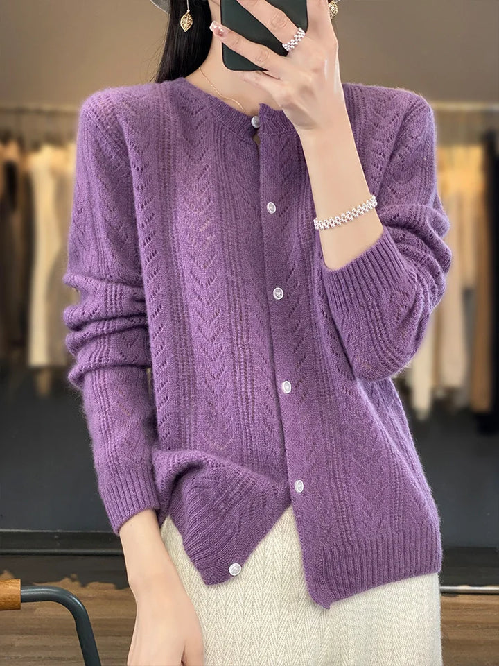 Soft knitted cardigan with cable knit pattern