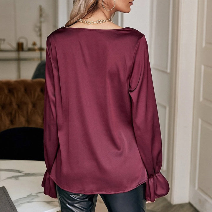 Stylish women's blouses with pile collar