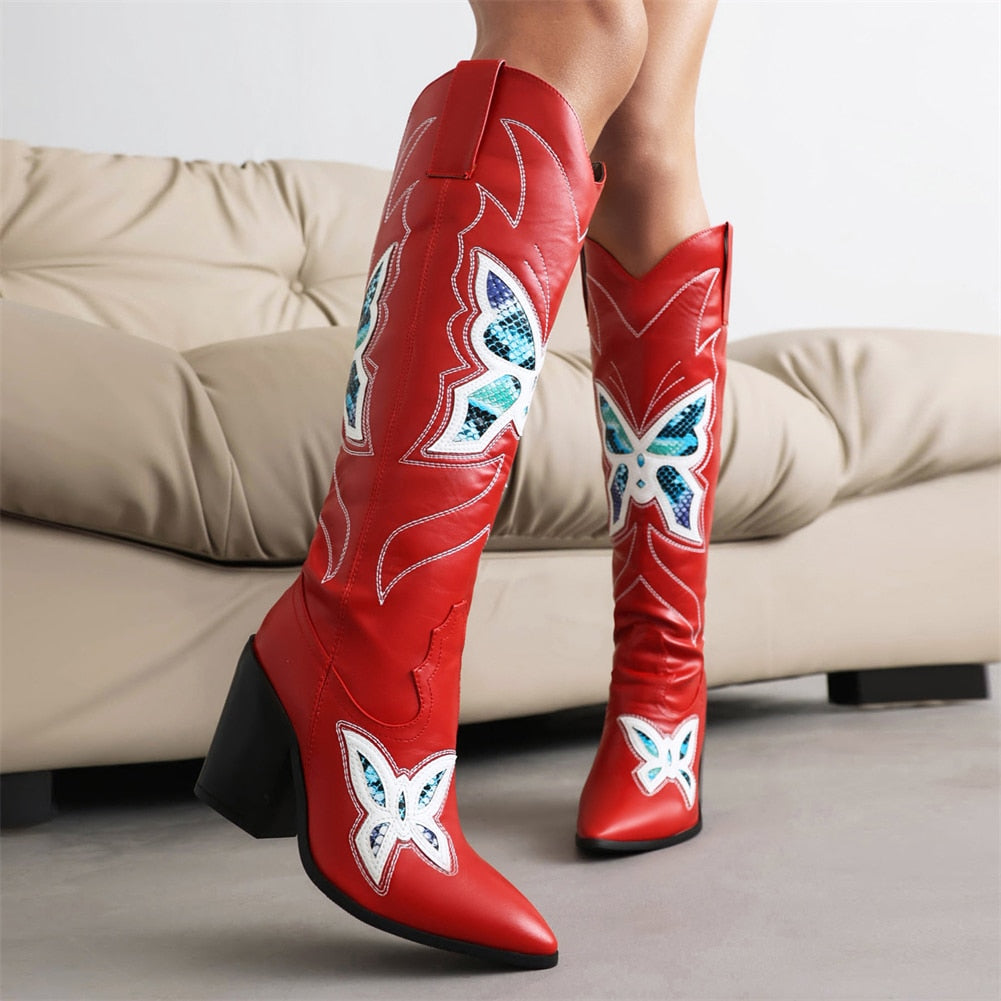 Women's boots in large size