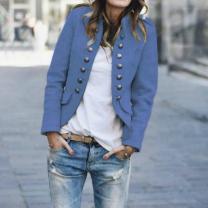 Long-sleeved blazer with modern buttons for a slim, trendy look