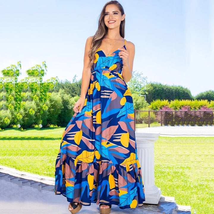 Maxi dress with tropical pattern