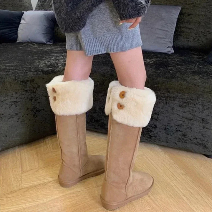 Elegant suede winter boots with plush lining