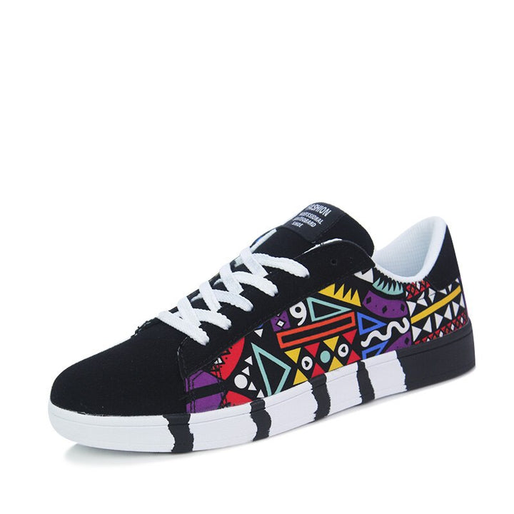 Streetwear sneaker with geometric design