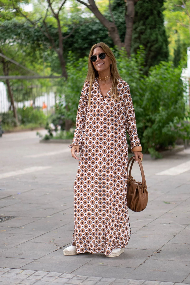 Stylish dress with brown pattern