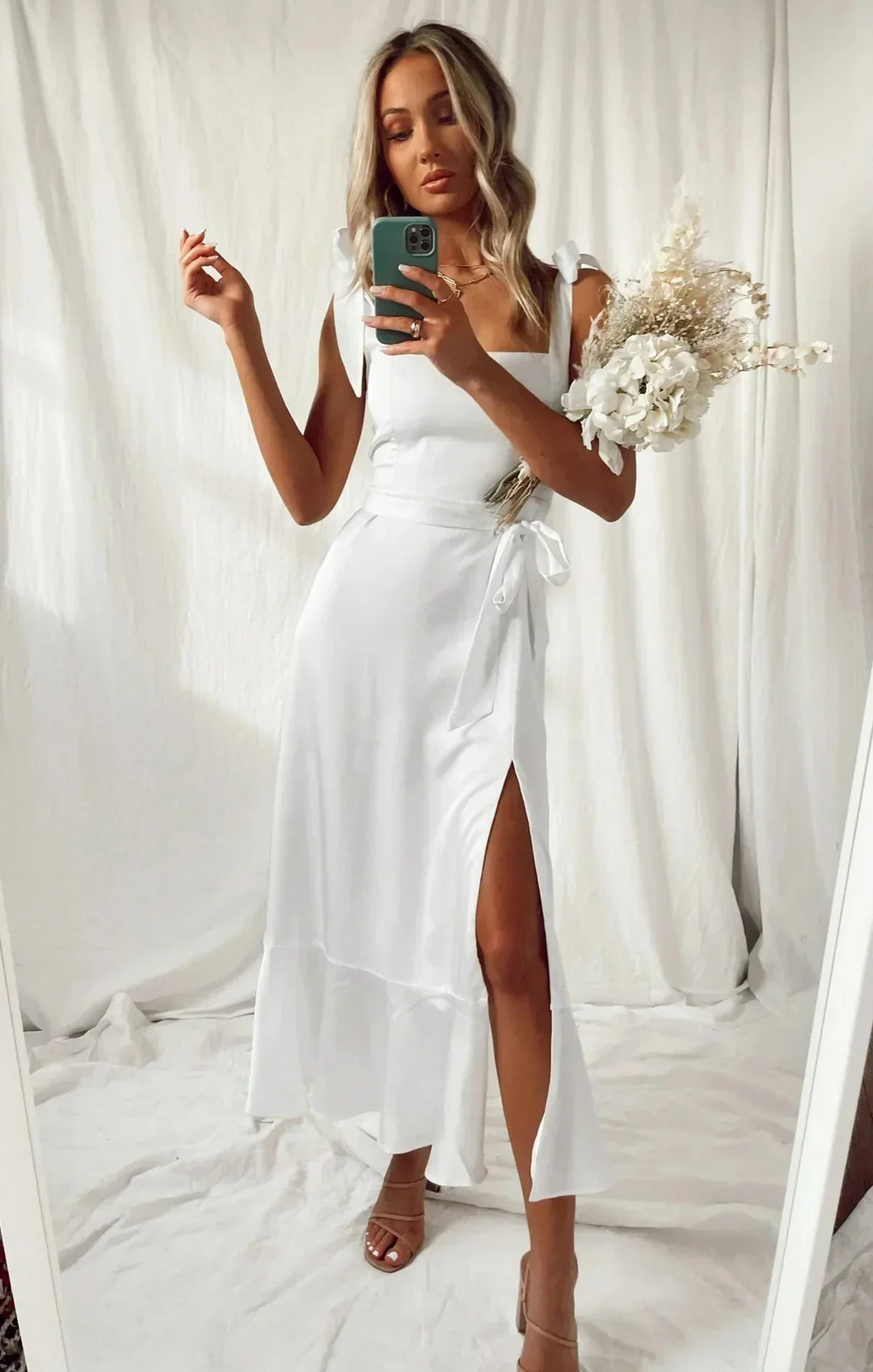 Women's -  Elegant Summer Dress for Women - Corded Skirt - Lightweight and Stylish - Perfect for Warm Weather