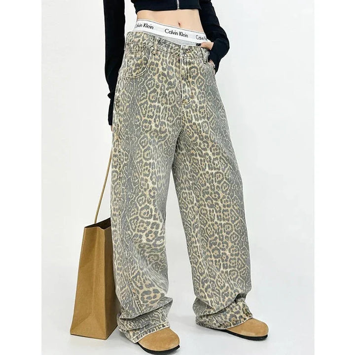 Retro leopard pattern trousers