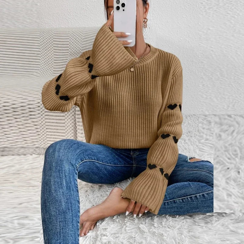 Elegant knitted jumper