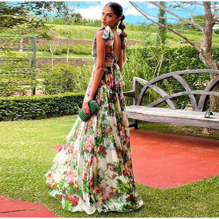 Elegant backless maxi dress with floral print