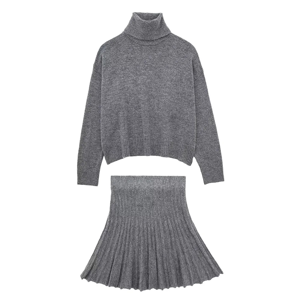 Ribbed turtleneck jumper with crop cut and pleated skirt set