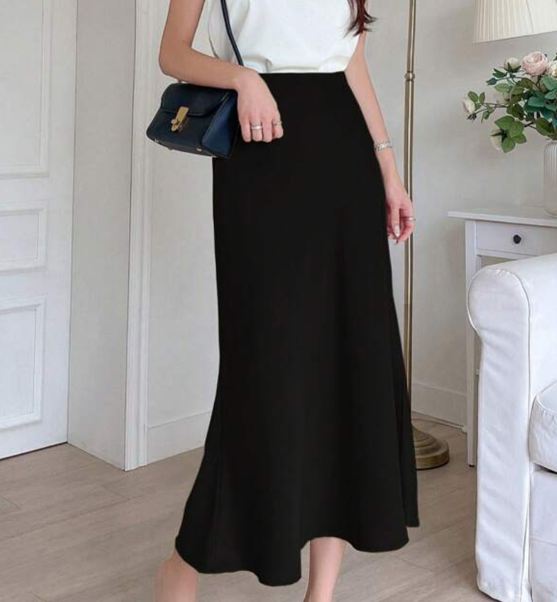 Satin skirt with high waist